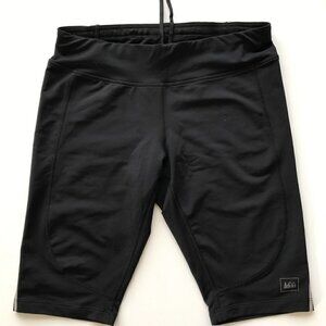 REI CO-OP Women's bike/athletic shorts elastic & drawstring back zipper pocket S